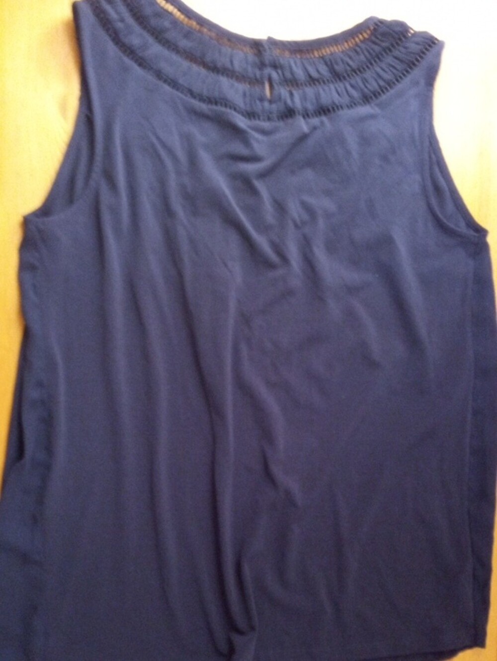 Ann Taylor Navy Sleeveless Smocked Yoke Camisole - Picture 4 of 4